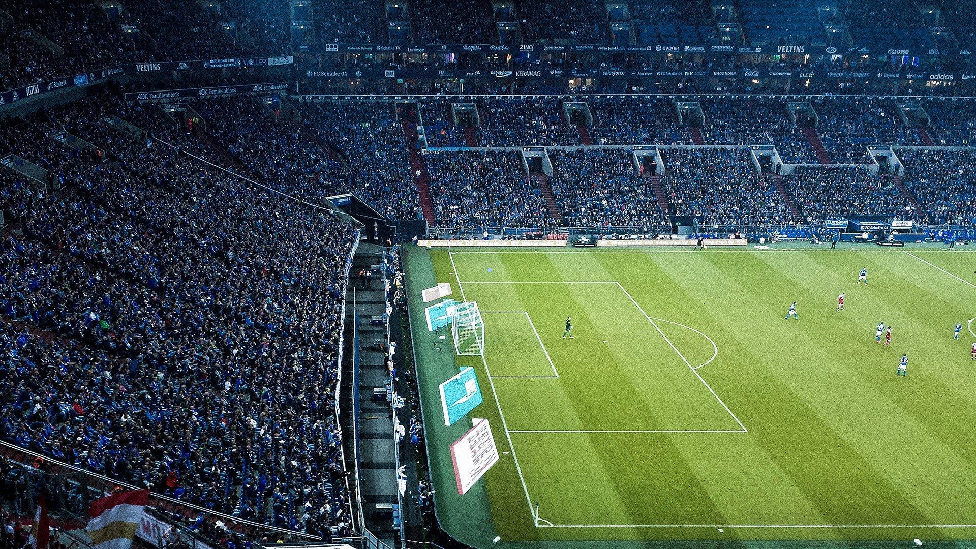 基恩:我不会回去帮曼联,现在看起来有点像一场马戏表演